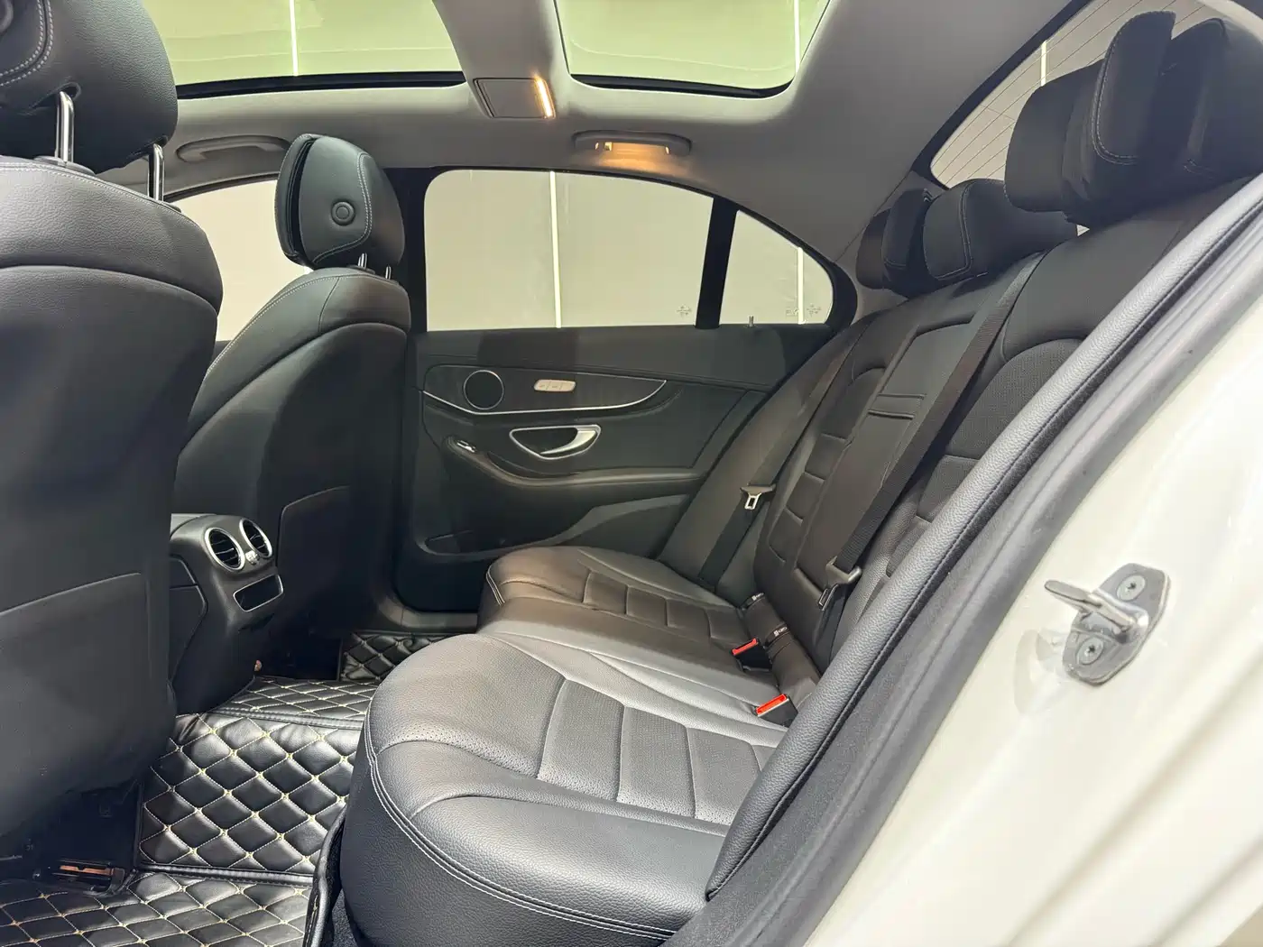 Mercedes-Benz C-Class 2019 Facelift C 260 L Sport фото 18