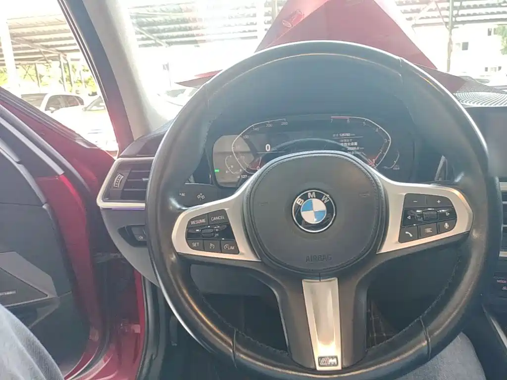 Photo 11 - BMW 3 Series
