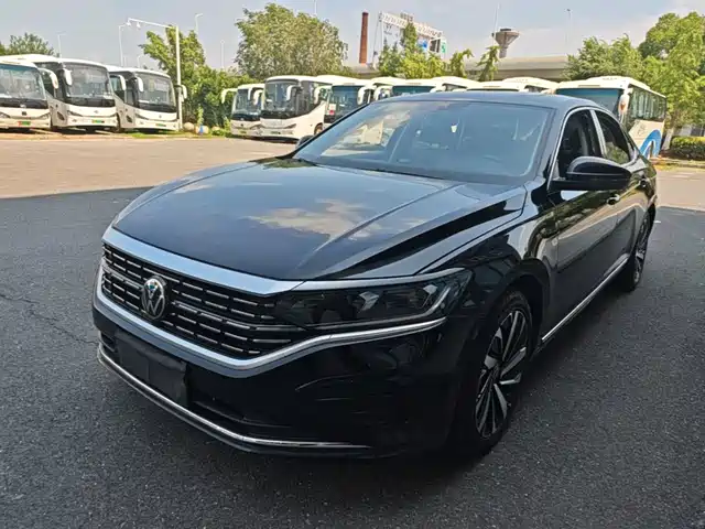 Volkswagen Passat 2022