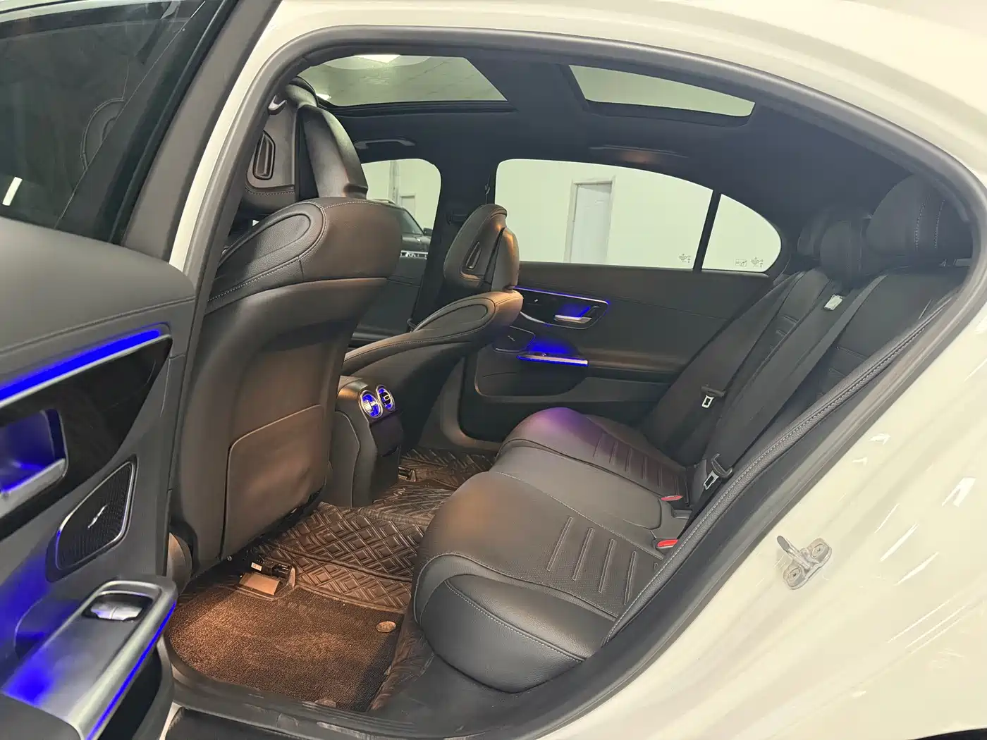 Mercedes-Benz C-Class 2024 C 260 L Sport фото 6