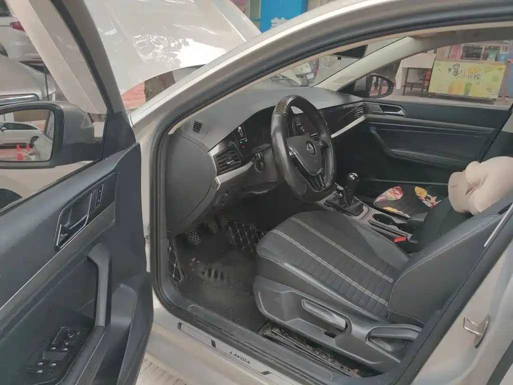 Photo 14 - Volkswagen Lavida