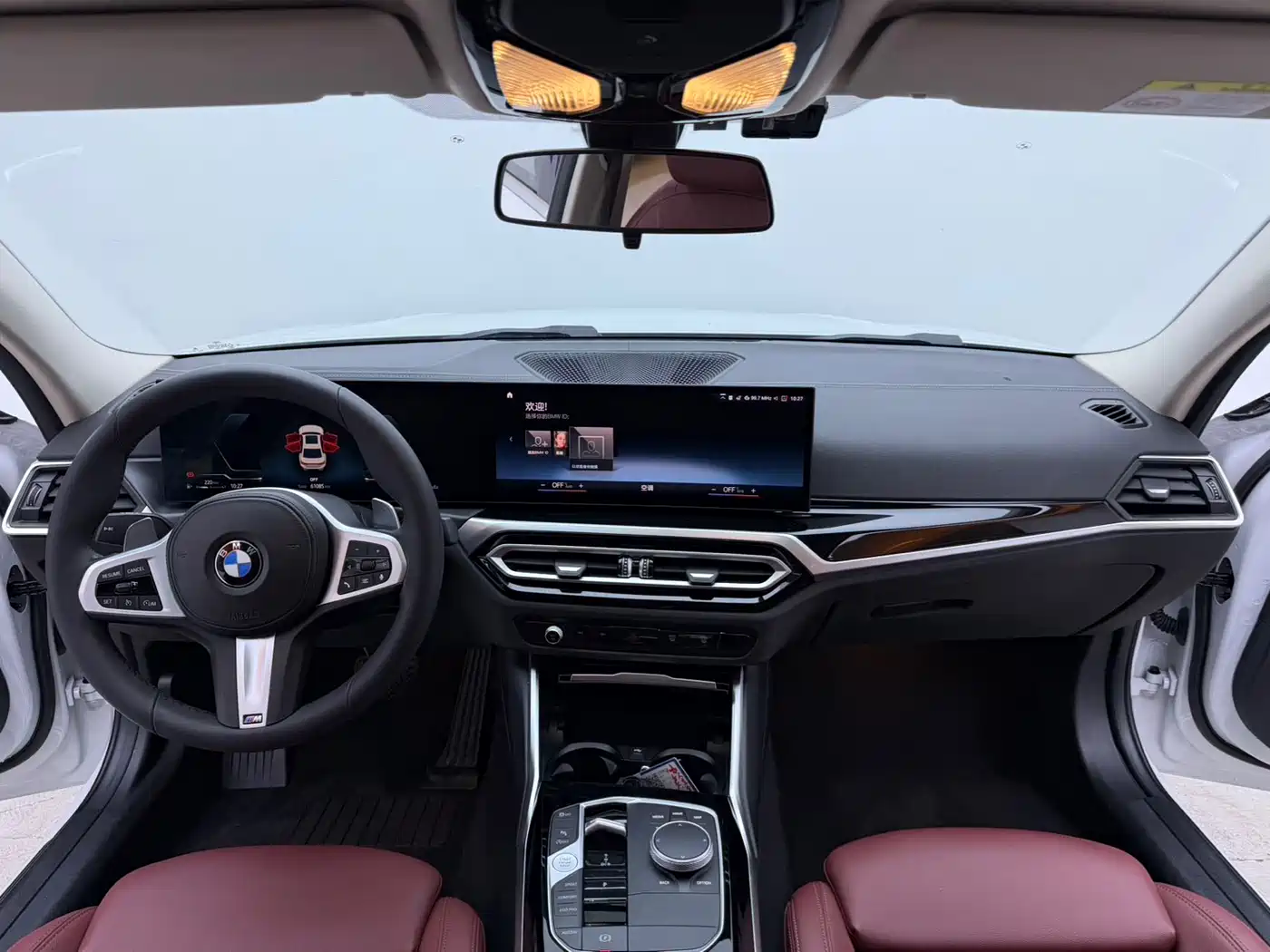 BMW 3 Series 2023 320Li M Sport Package фото 10