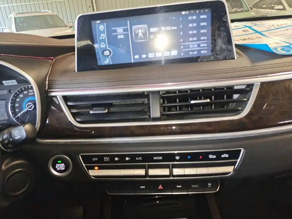 Dongfeng Fengguang Fengguang 580 2020 2020 1.5T CVT Luxury