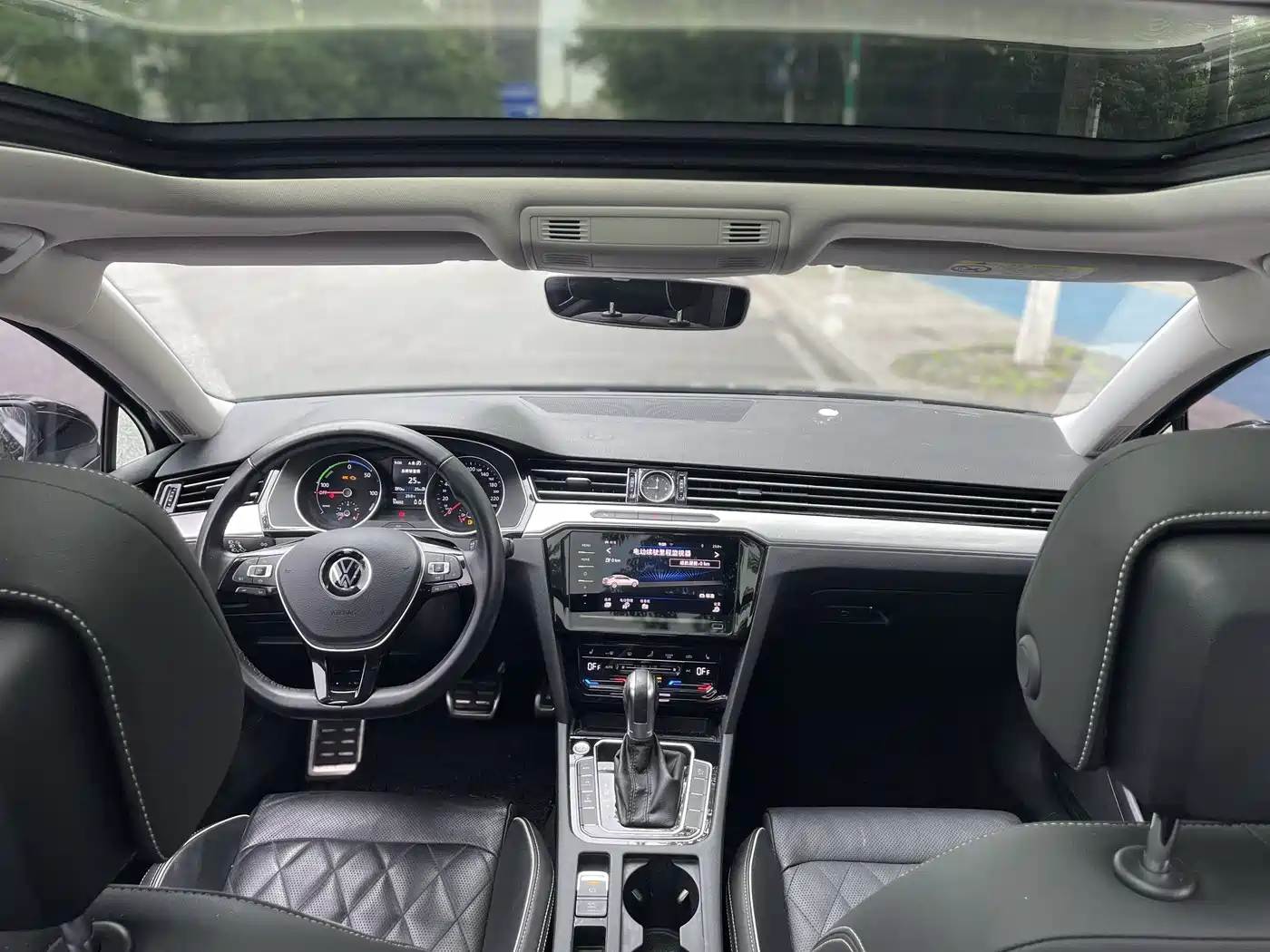 Volkswagen Magotan GTE Plug-in Hybrid 2020 GTE Luxury фото 7