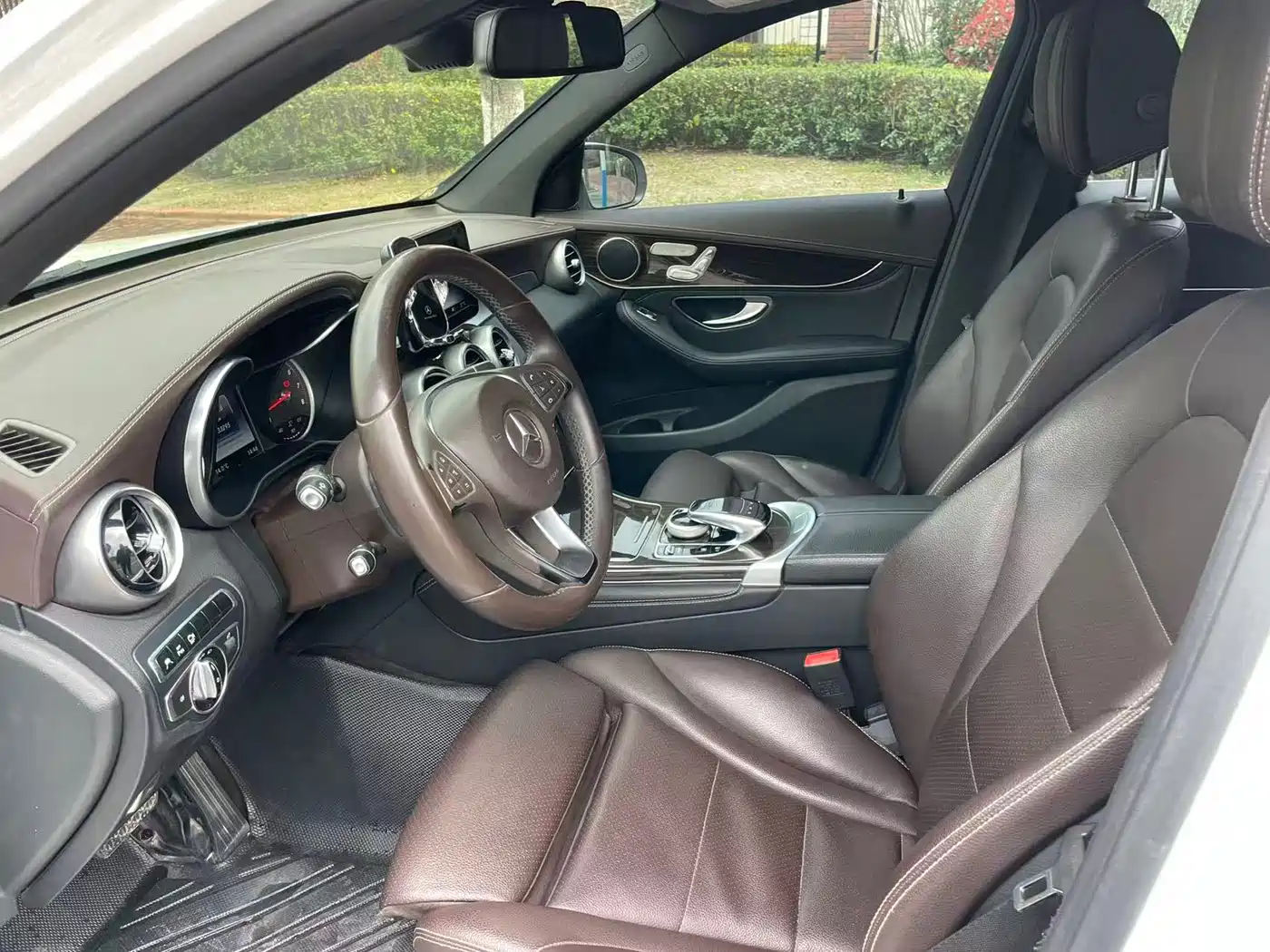Mercedes-Benz GLC 2016 GLC 260 4MATIC Luxury фото 4