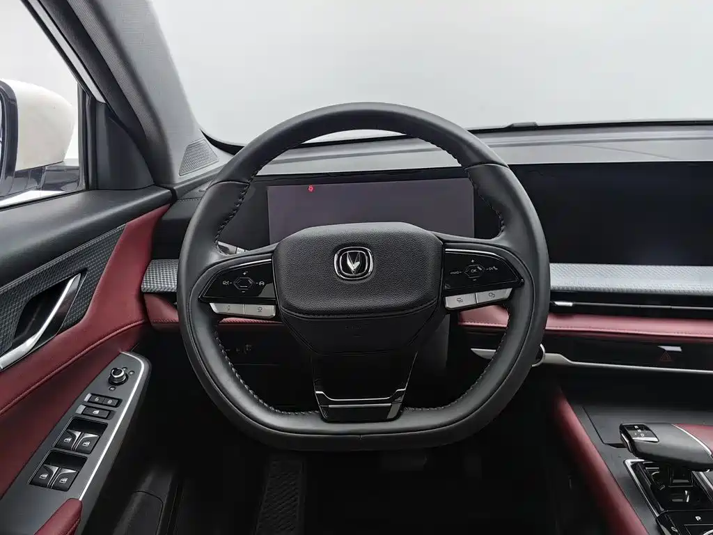 Фото 11 - Changan CS75 PLUS