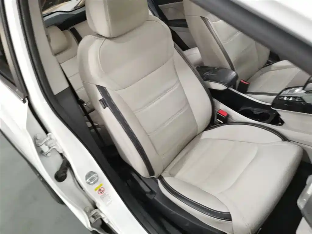 BYD Yuan Pro 2021 401KM Premium Model фото 25