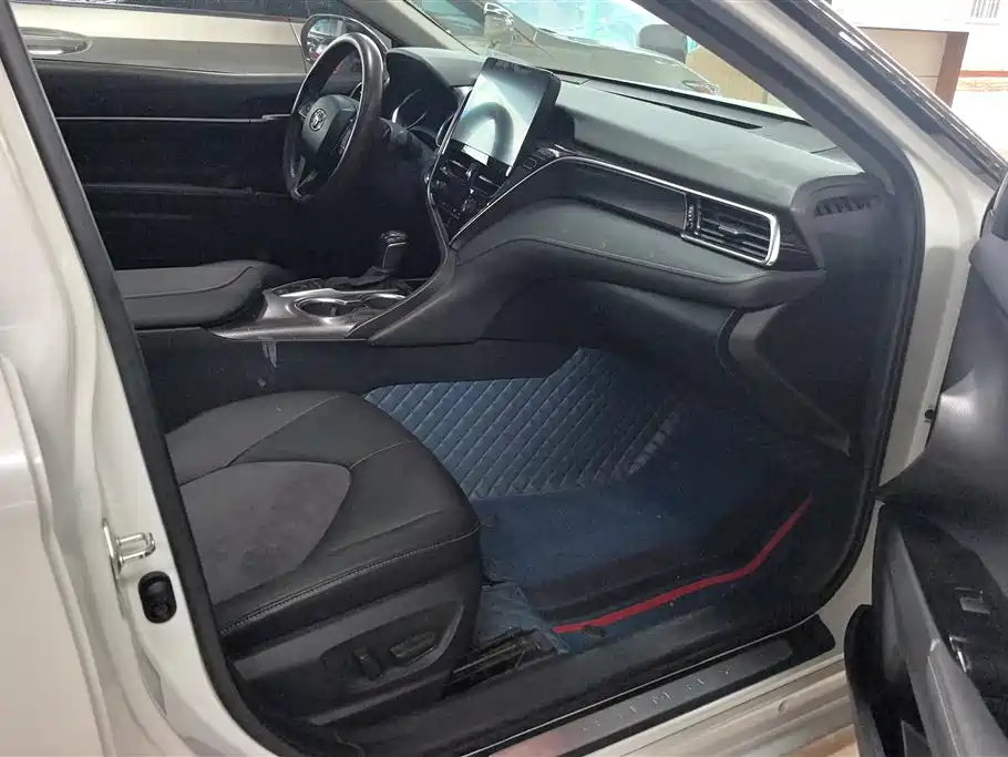 Toyota Camry 2021 2.0S Sporty Edition фото 8
