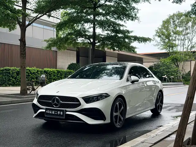 Mercedes-Benz A A 200 L, Стиль