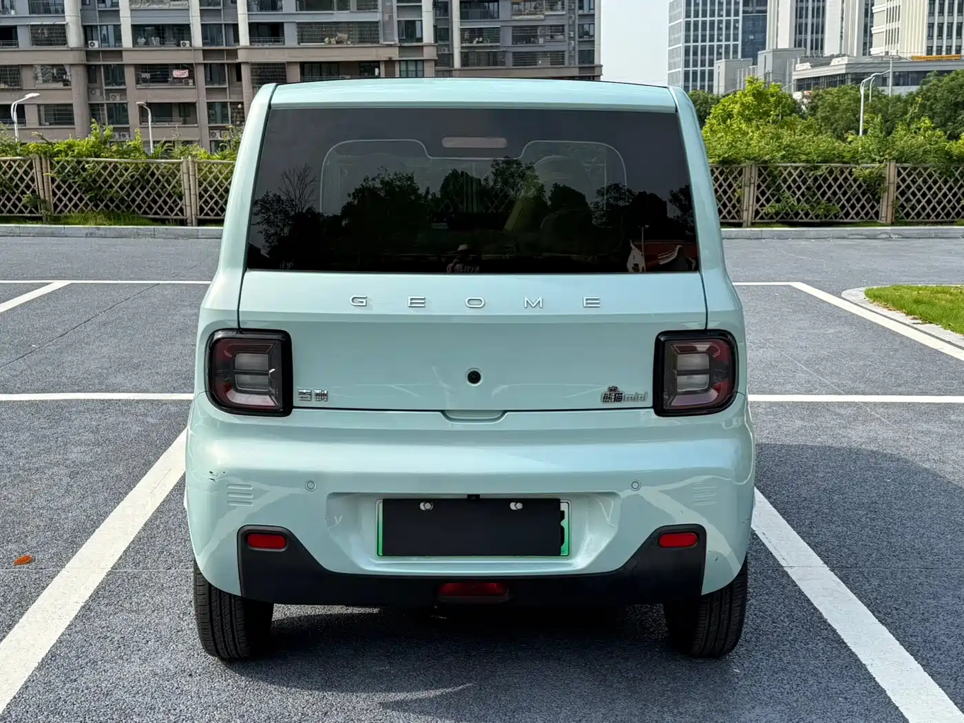 Geely Galaxy Panda 2023 2023 Panda mini 200km Little Yellow Duck Limited Edition Happy