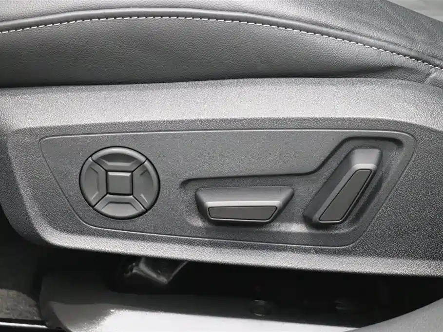 Audi A7L 2024 45 TFSI quattro Premium Luxury фото 12