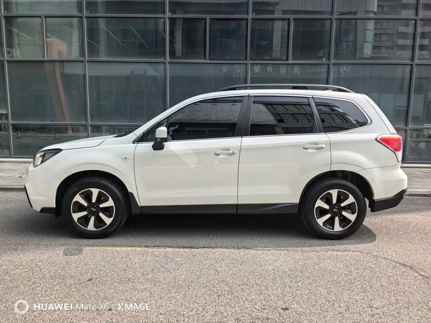 Subaru Forester 2016 2.0i Luxury Navigation Edition фото 5