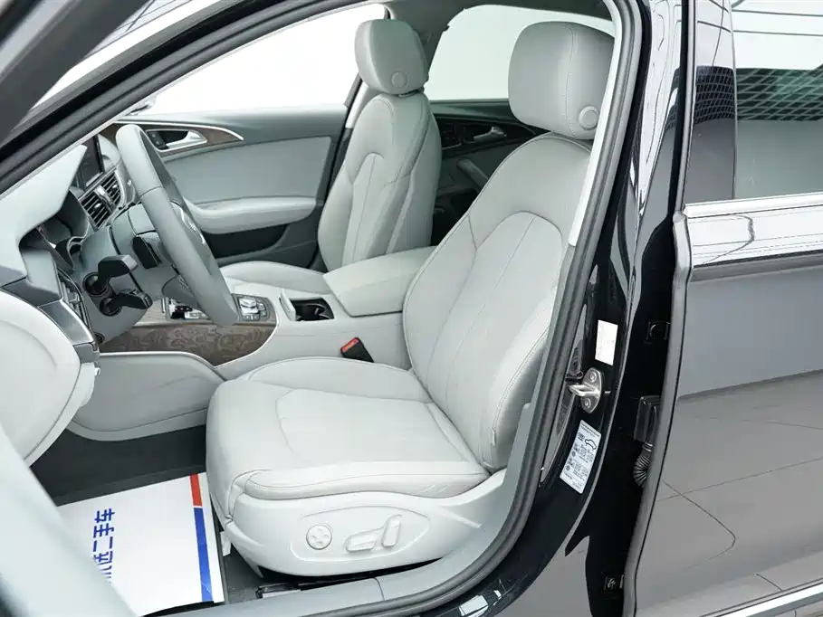 Audi A6L 2012 35 FSI quattro Luxury фото 6