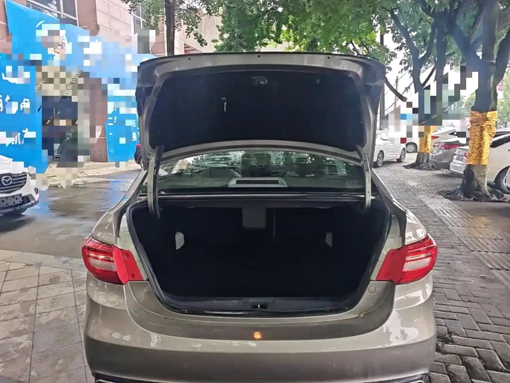 Dongfeng Fengxing Jingyi S50 2017 2017 2.0L Manual Premium