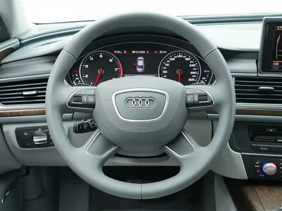 Audi A6L 2012 35 FSI quattro Luxury фото 17