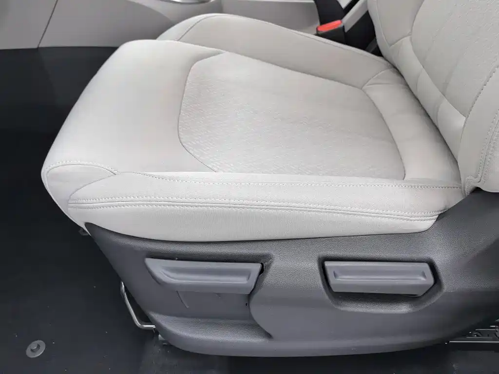 SAIC Maxus Maxus G50 2025 2024 1.5T Manual Touring A