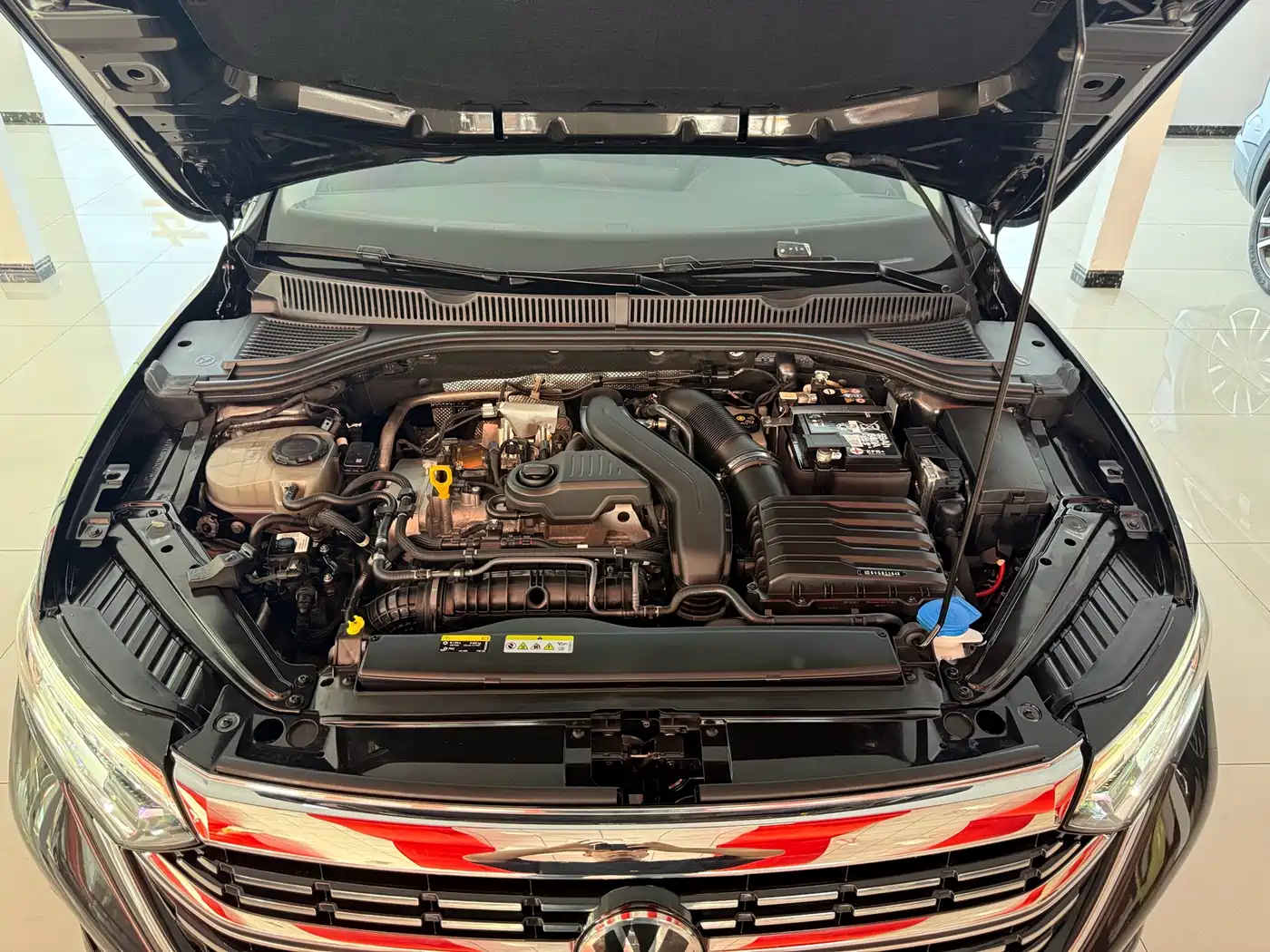 Volkswagen Sagitar 2024 300TSI DSG Surpass Edition фото 8