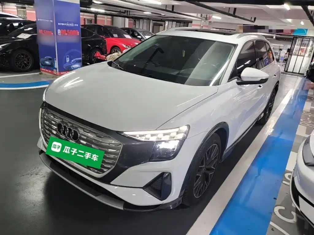 Audi Q5 e-tron 2022 40 e-tron Starlight Edition Brocade Package фото 2