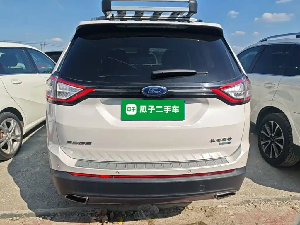 Фото 6 - Ford Edge