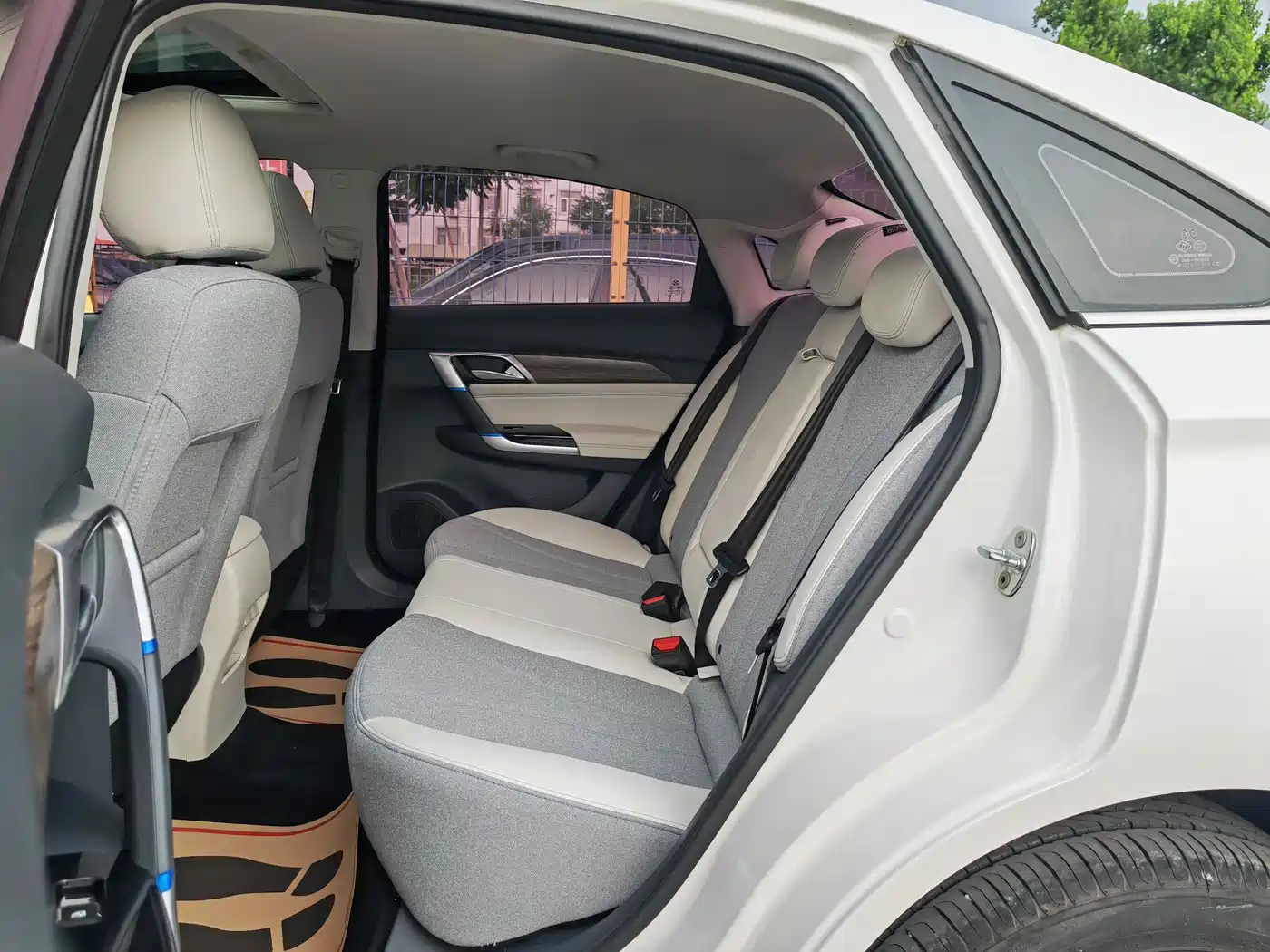 BAIC Beijing EU5 2018 2018 R500 Intelligent Edition