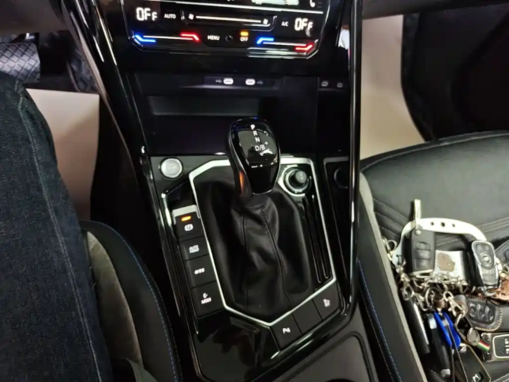 Volkswagen Tayron GTE Plug-in Hybrid 2022 1.4T Luxury фото 14