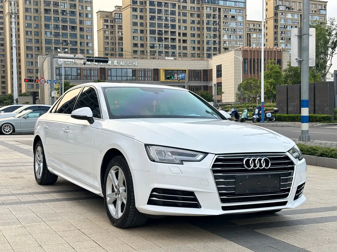 Audi A4L 2018 30th Anniversary 40 TFSI Progressive фото 2