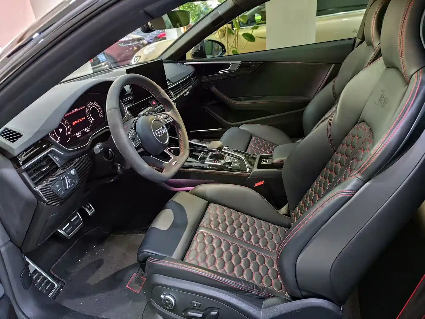 Audi RS 5 2023 Model RS 5 2.9T Coupe Obsidian Edition фото 3