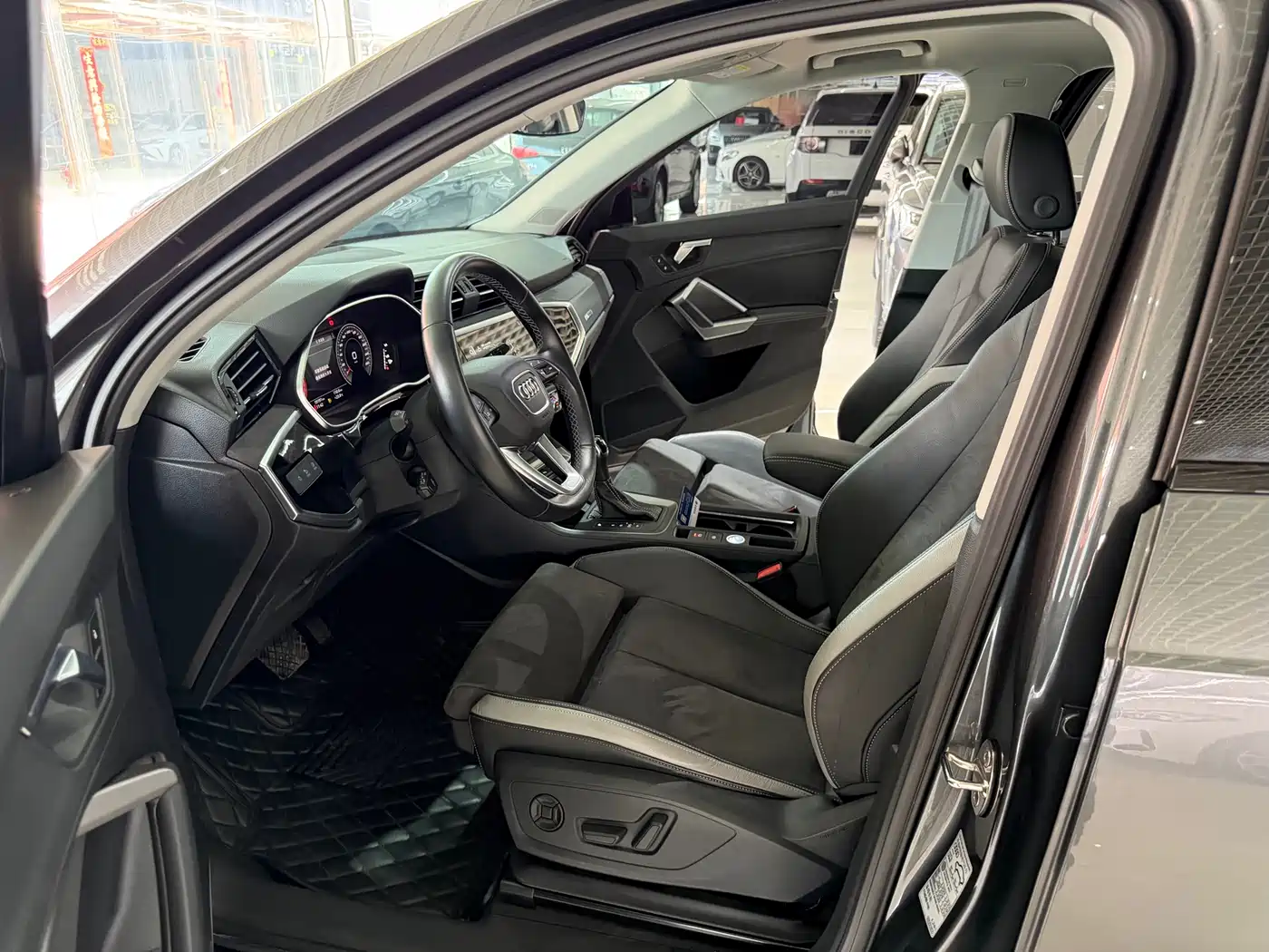 Audi Q3 2022 35 TFSI Fashion Dynamic фото 7