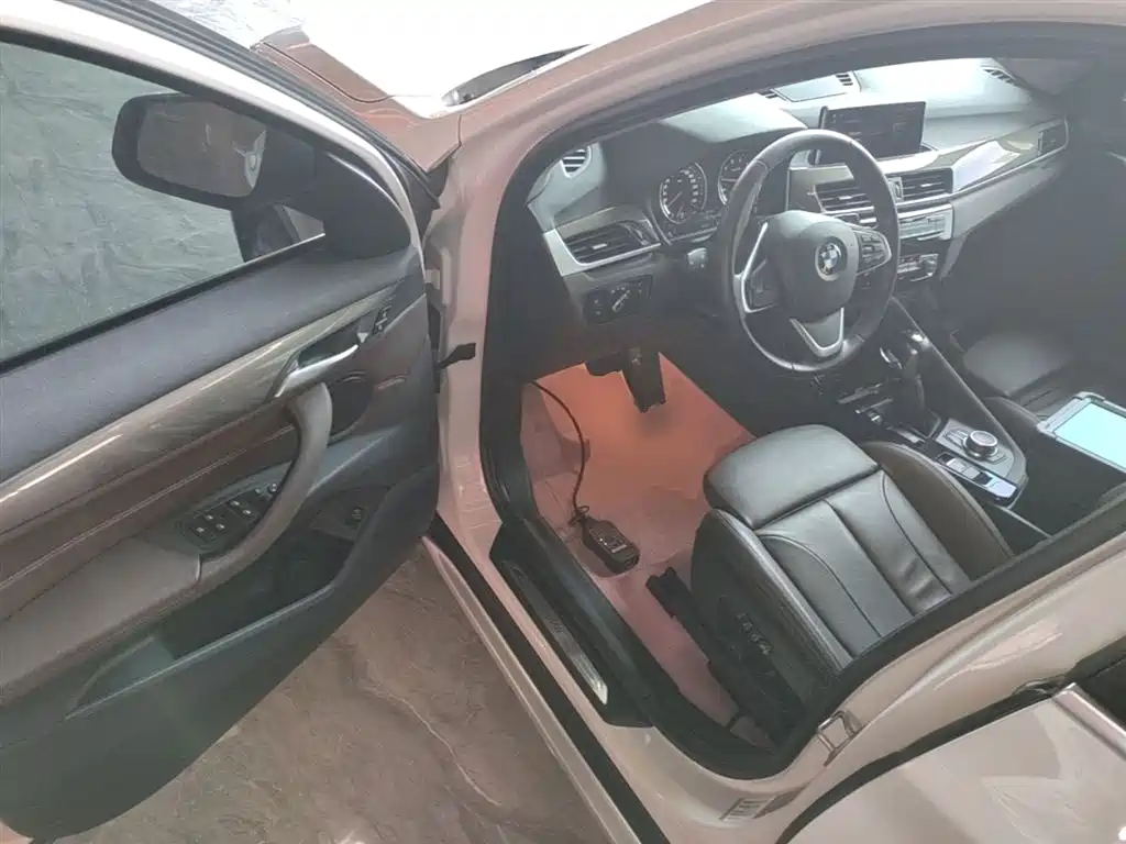 BMW X1 2019 xDrive20Li Premium Model фото 15