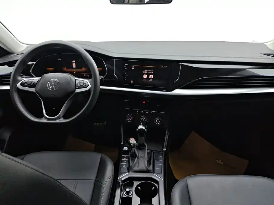 Volkswagen Passat 2025 Outstanding 280TSI Business Edition фото 12