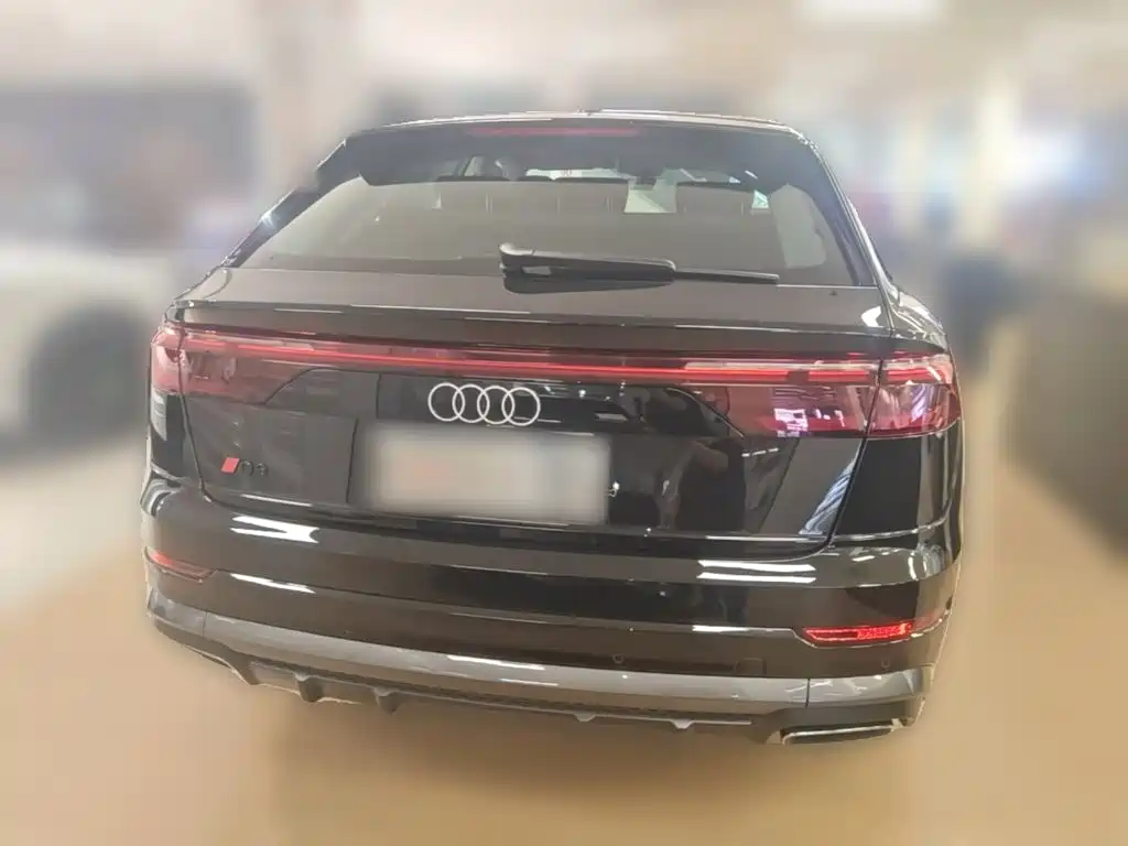 Audi Q8 2025 2024 55 TFSI Luxury Sport