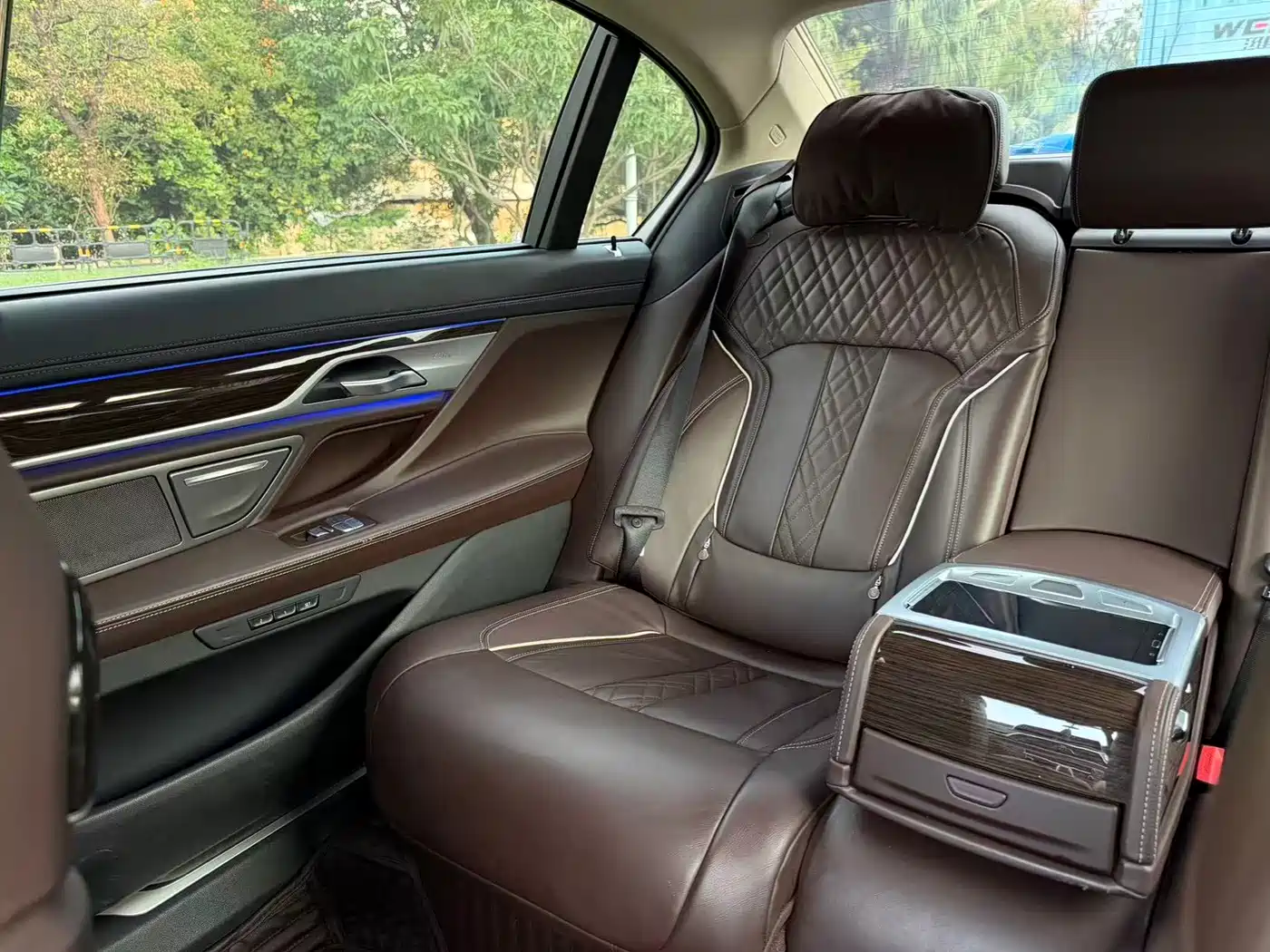 BMW 7 Series 2019 730Li Luxury Package фото 9