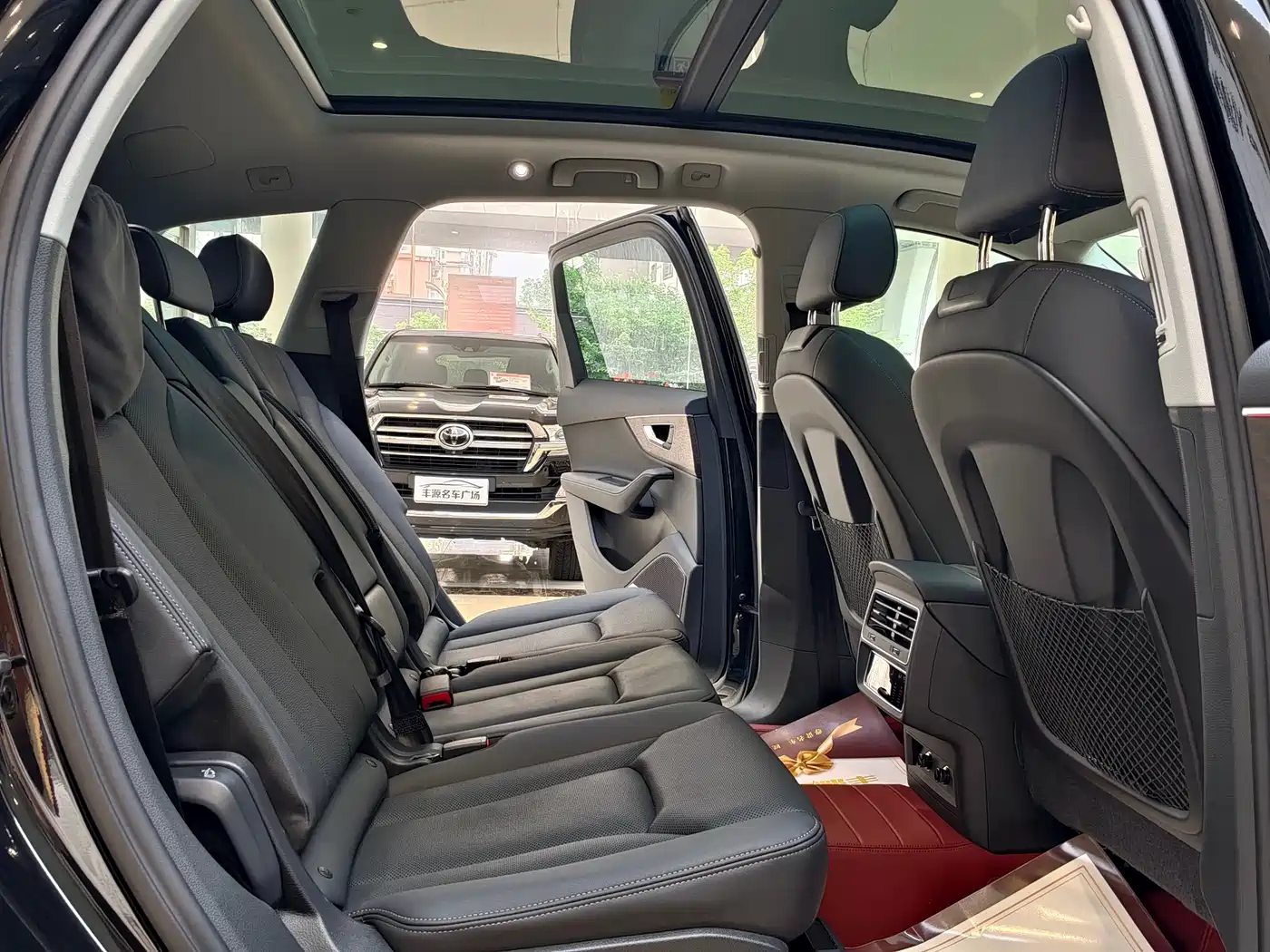 Audi Q7 2025 55 TFSI quattro S line Sport фото 10