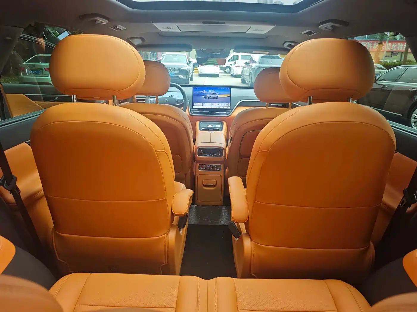 Dongfeng Yipai eπ008 2025 2026 6-seater Pure Electric Family Edition