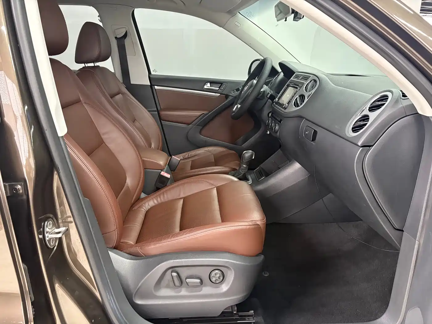 Volkswagen Tiguan 2013 1.8TSI Auto 4WD Luxury фото 14