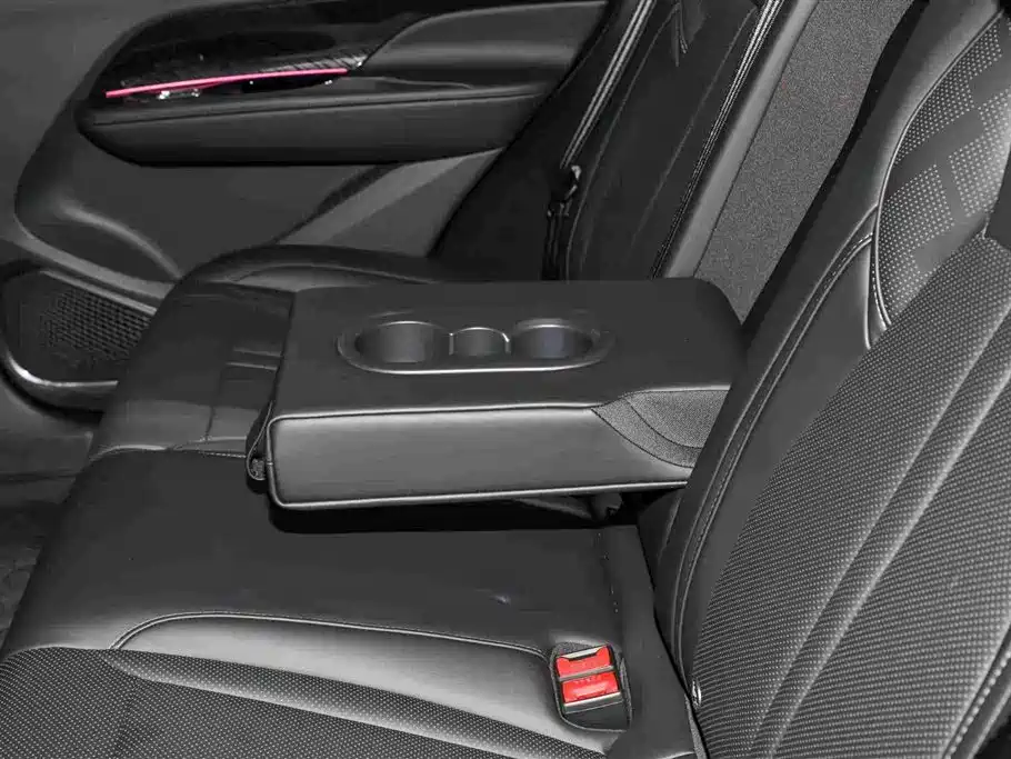 Hongqi HS3 PHEV 2026 2024 PHEV 115km Power Edition