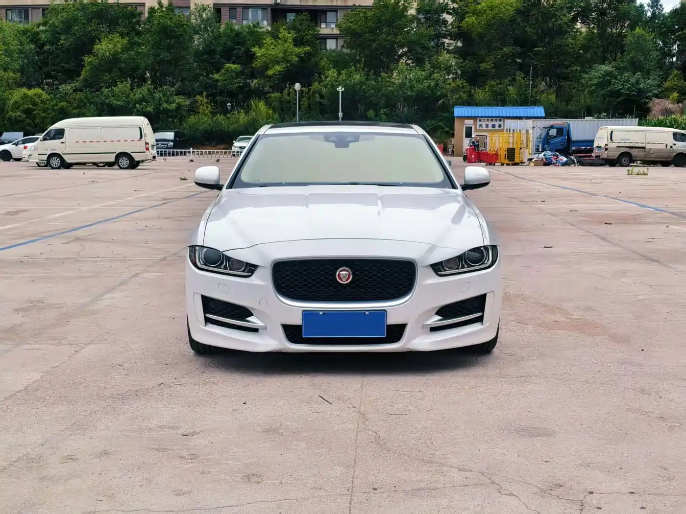 Jaguar XE 2016 2015 2.0T 200PS R-Sport