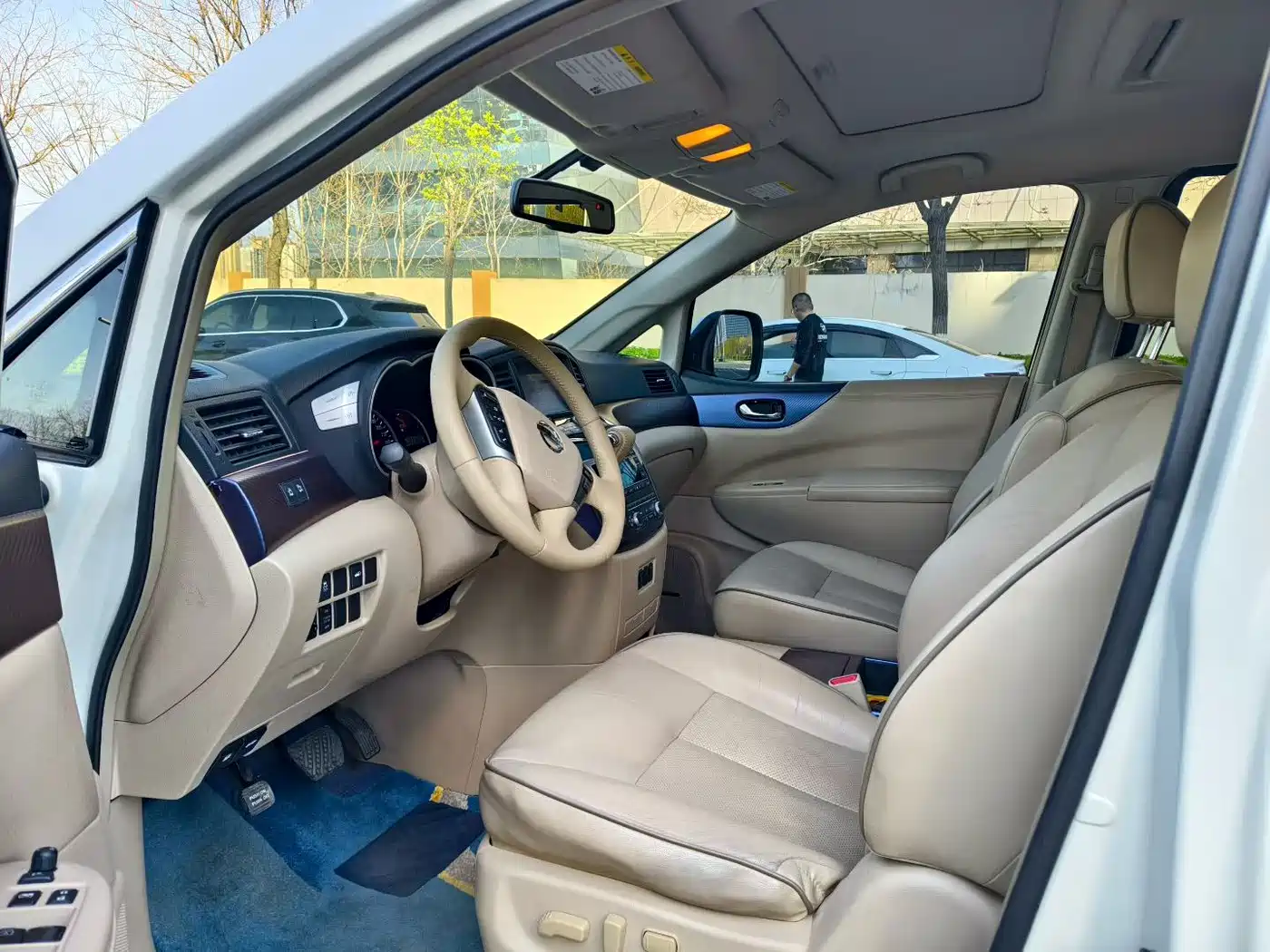 Nissan Quest 2015 3.5L SL фото 8