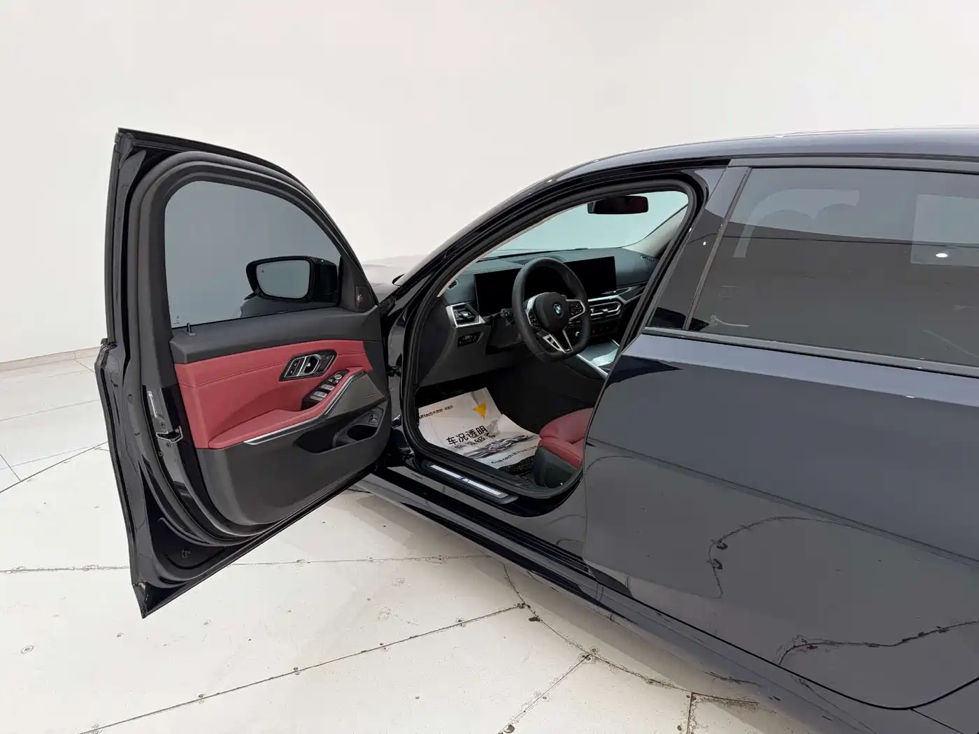 BMW 3 Series 2025 330Li M Sport Night Edition фото 13