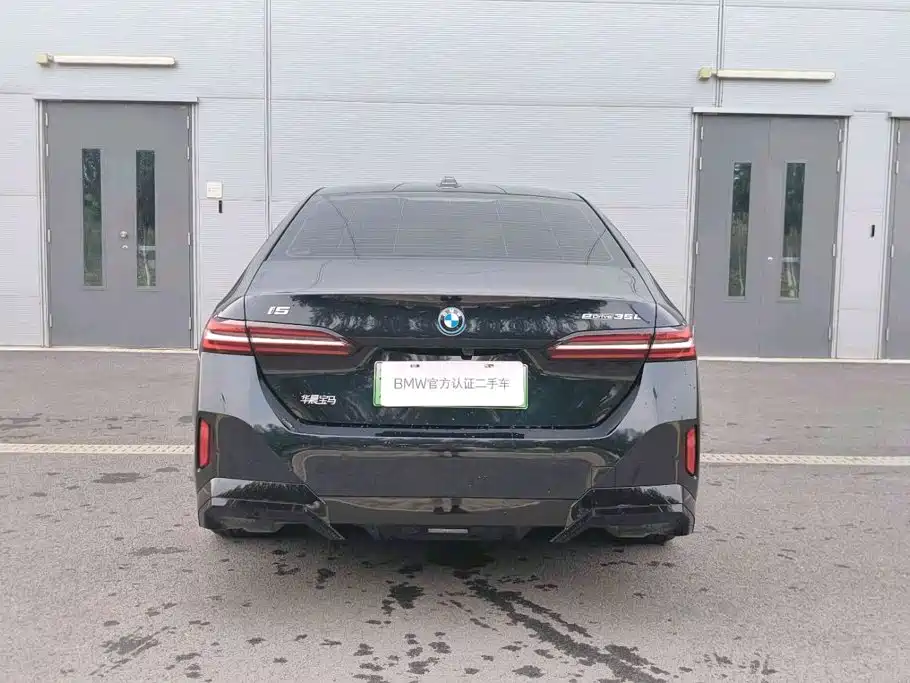 BMW i5 2025 2025 eDrive 35L M Sport Package