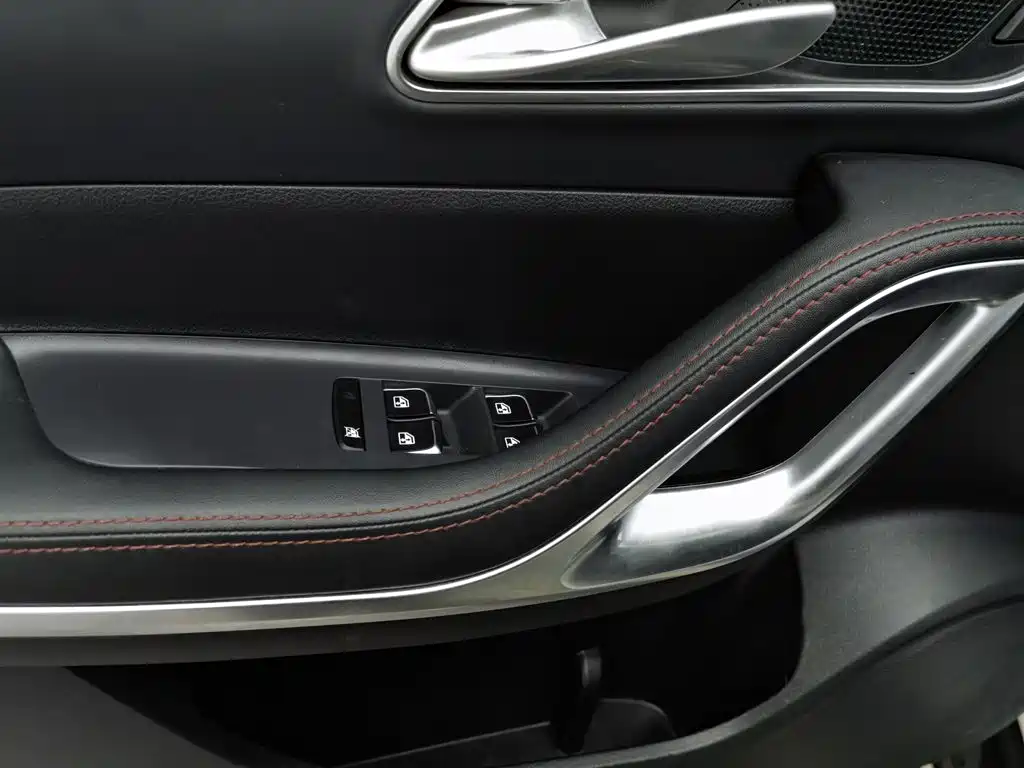 JAC Refine S7 2018 2017 2.0T Automatic Luxury