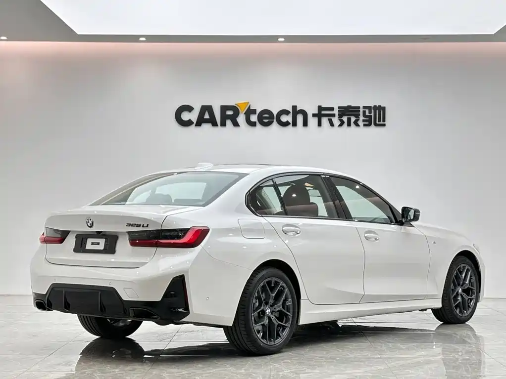 BMW 3 Series 2026 2026 330Li M Sport Shadowline Package