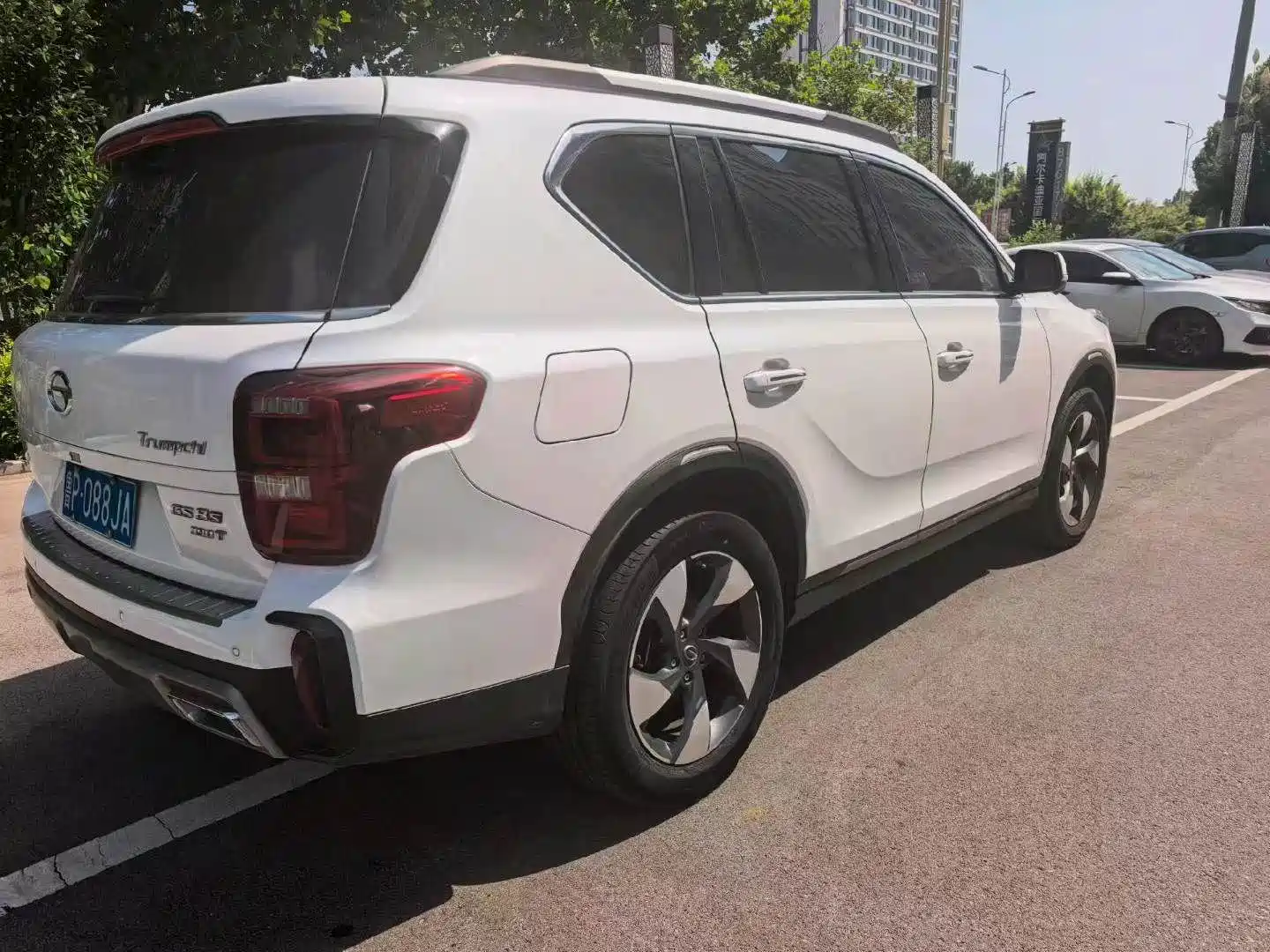 Photo 6 - GAC Trumpchi GS8