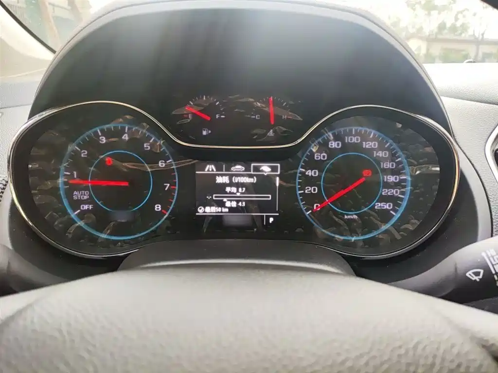Chevrolet Cruze 2017 1.5L Automatic Pioneer Sunroof фото 4