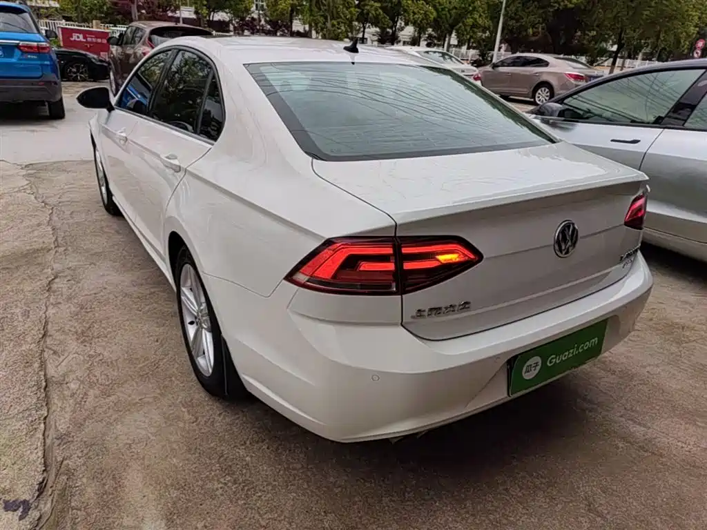 Volkswagen Lamando 2017 280TSI DSG Comfort Edition фото 5