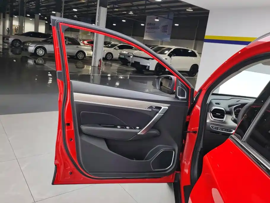 Geely Coolray 2019 2019 260T DCT Knight China VI