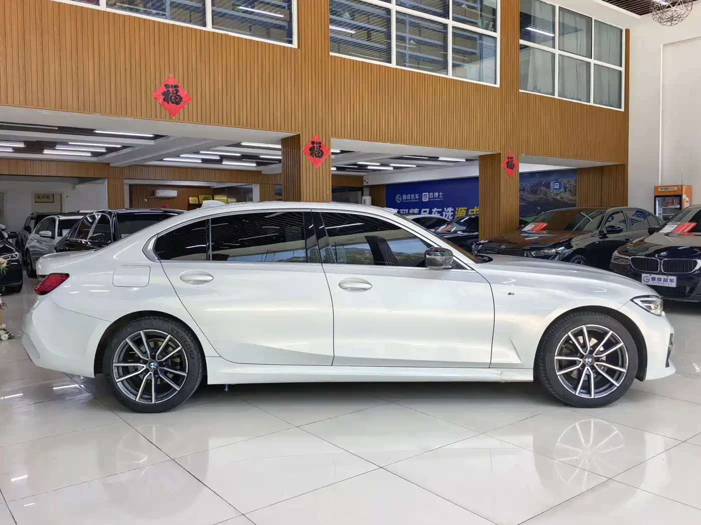 BMW 3 Series 2022 320Li M Sport Package фото 4