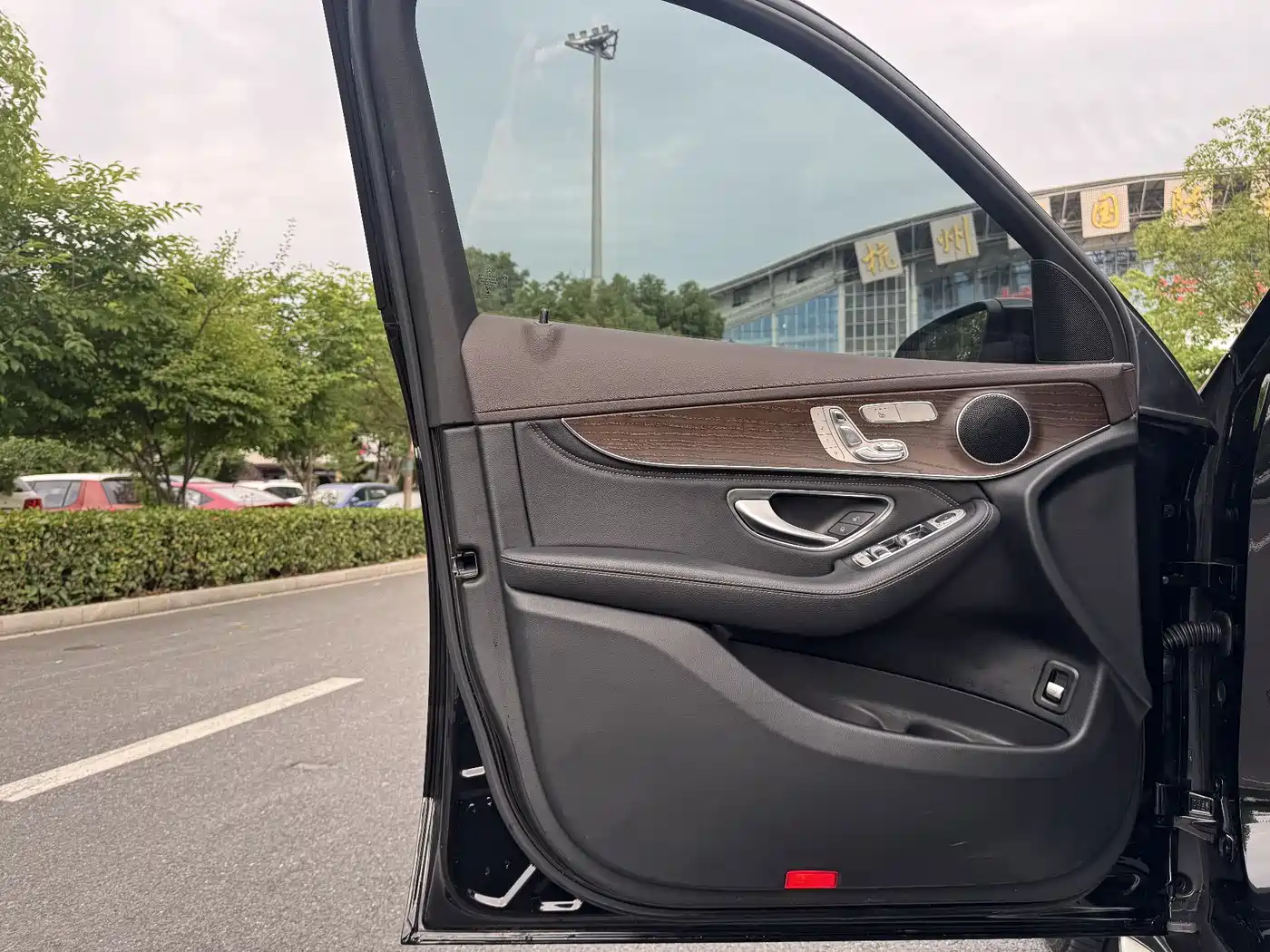 Mercedes-Benz GLC 2019 GLC 300 L 4MATIC Dynamic фото 8