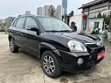 Photo 3 - Hyundai Tucson