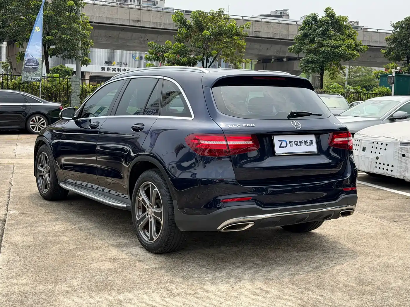 Mercedes-Benz GLC 2017 GLC 260 4MATIC Luxury фото 21